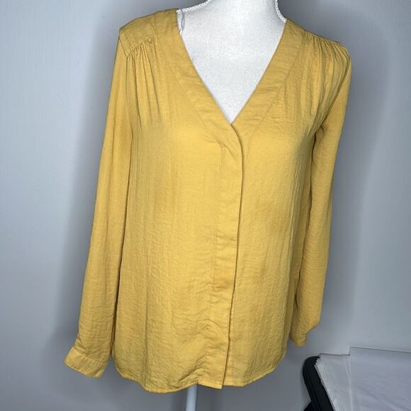 H&M Yellow Women’s Size 2 Top Blouse - Picture 1 of 3